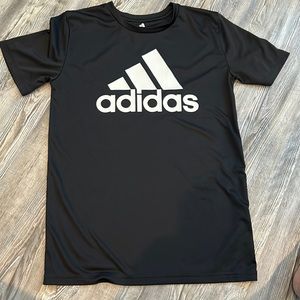 Adidas Primegreen performance shirt Sz M 10/12